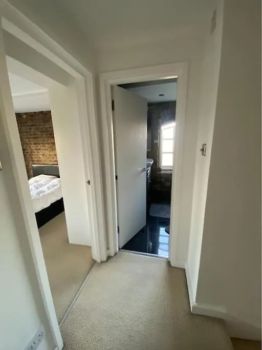 Luxury Artistic 2 Bedroom W/Balcony-Great Location Central Londres Appartement