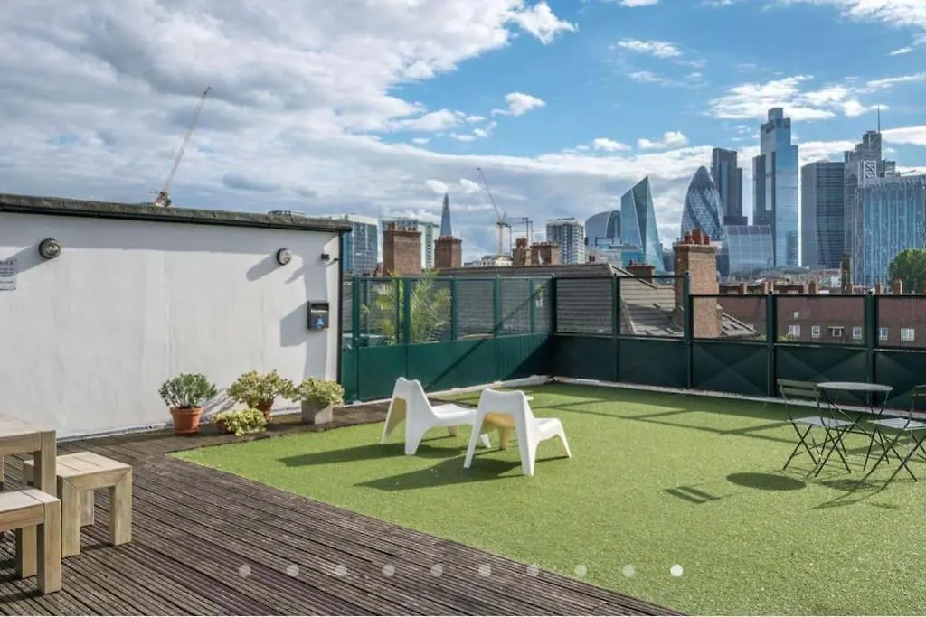 Luxury Artistic 2 Bedroom W/Balcony-Great Location Central Londres